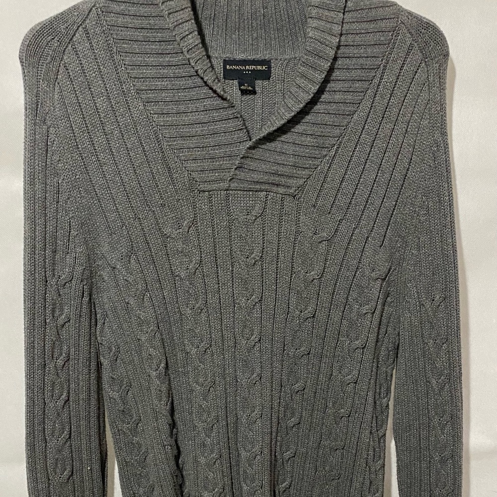Banana Republic grey sweater size medium